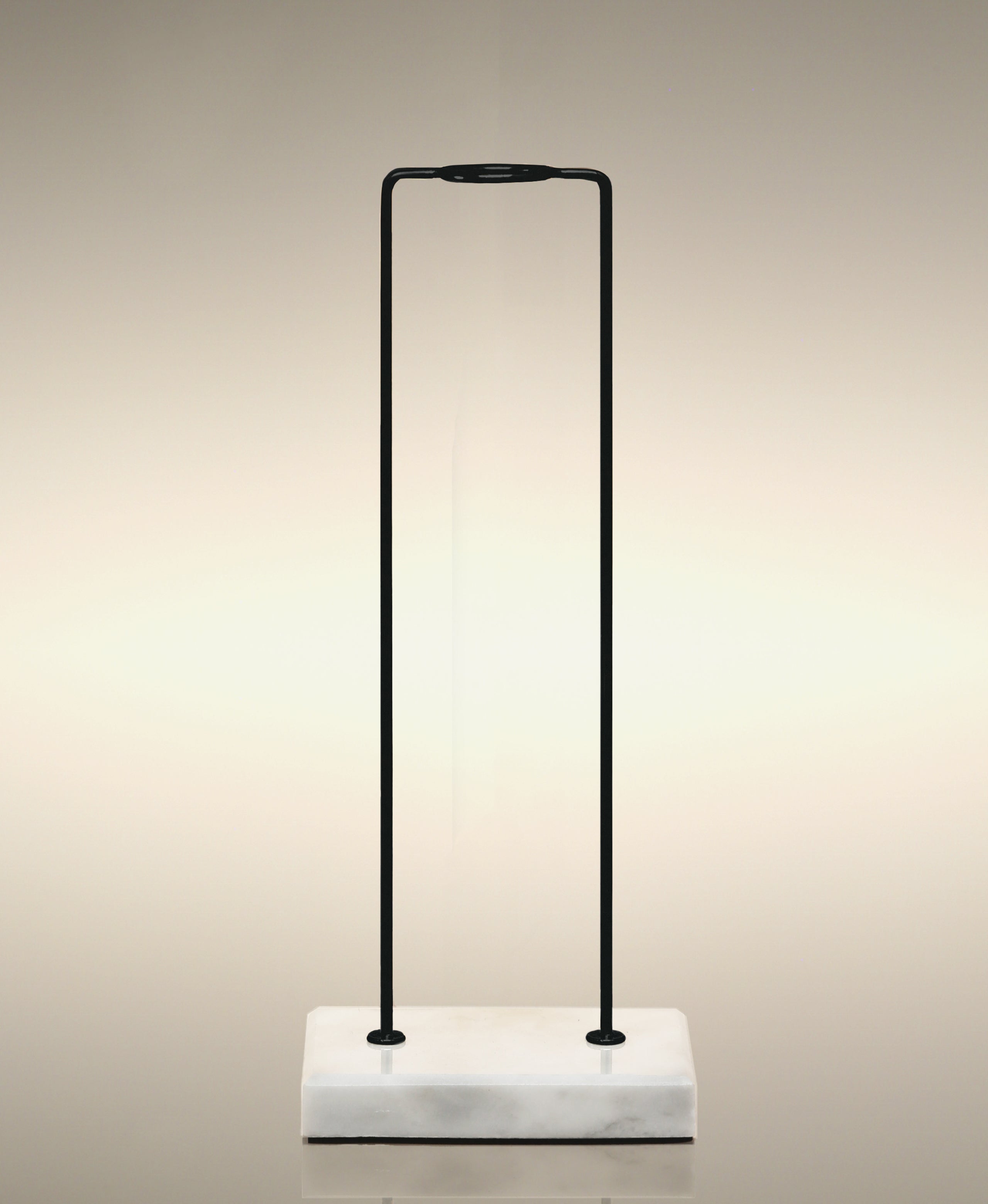 Empty Single Cylinder Soak stand in black-and-marble.