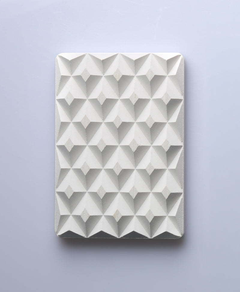 3D Pyramid Body Bar Rest — Natural White